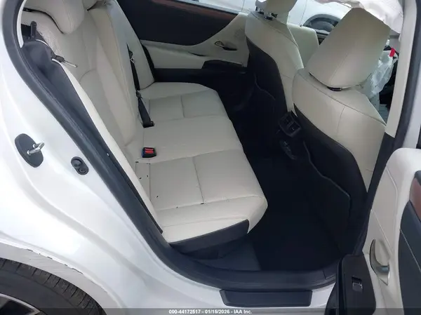 58ADA1C10SU055282 2025 LEXUS ES - Image 8