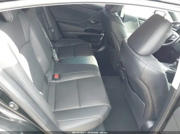 58ADA1C10SU055640 2025 LEXUS ES - Image 8