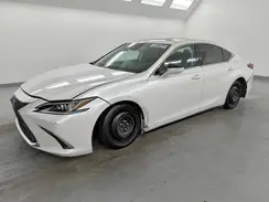 58ADA1C10SU063155 2025 LEXUS ES