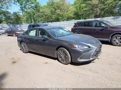58ADA1C10SU063687 2025 LEXUS ES