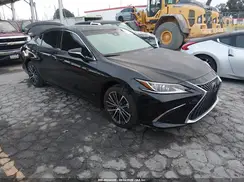 58ADA1C10SU066086 2025 LEXUS ES