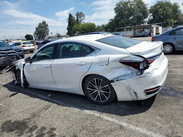 58ADA1C10SU067142 2025 LEXUS ES - Image 2