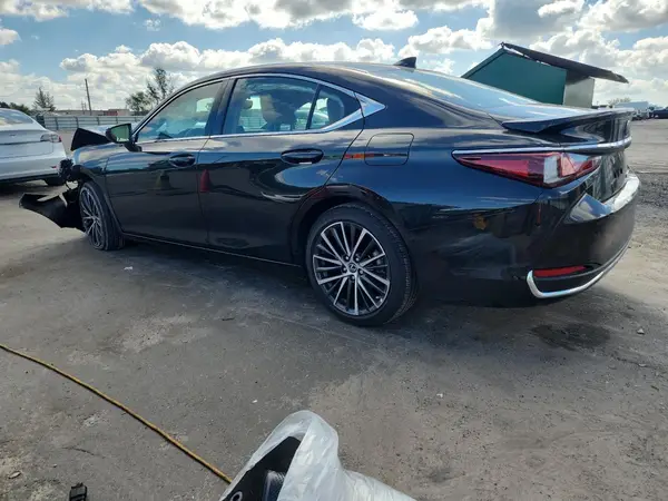 58ADA1C10SU073068 2025 LEXUS ES - Image 2