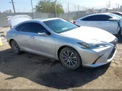 58ADA1C11MU007356 2021 LEXUS ES
