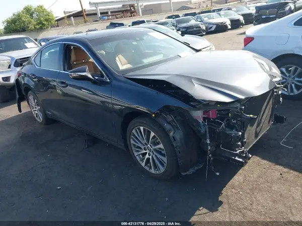 58ADA1C11MU009897 2021 LEXUS ES - Image 1