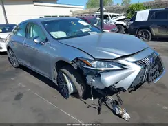 58ADA1C11NU015880 2022 LEXUS ES