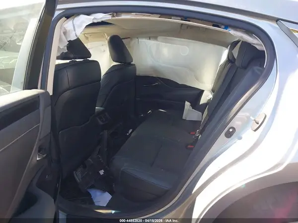 58ADA1C11NU015880 2022 LEXUS ES - Image 8