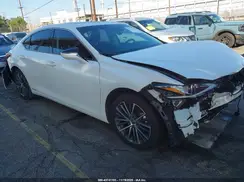 58ADA1C11NU018505 2022 LEXUS ES