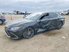 58ADA1C11NU018813 2022 LEXUS ES