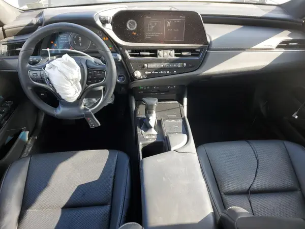 58ADA1C11NU025194 2022 LEXUS ES - Image 8
