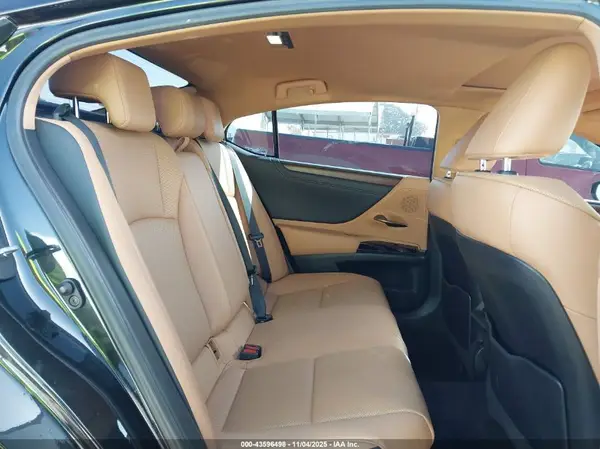 58ADA1C11NU026524 2022 LEXUS ES - Image 8