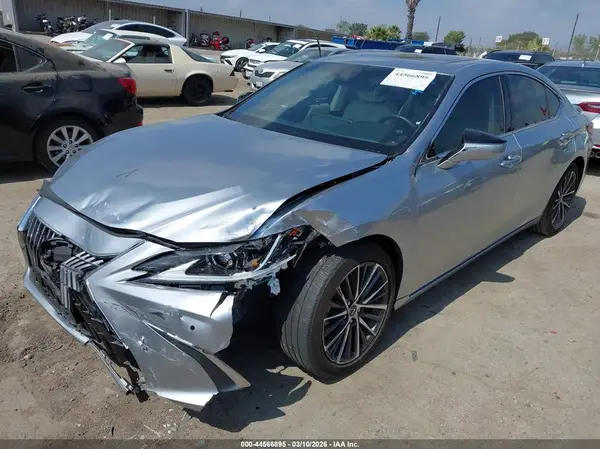 58ADA1C11PU027546 2023 LEXUS ES - Image 2