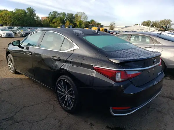 58ADA1C11PU030124 2023 LEXUS ES - Image 2