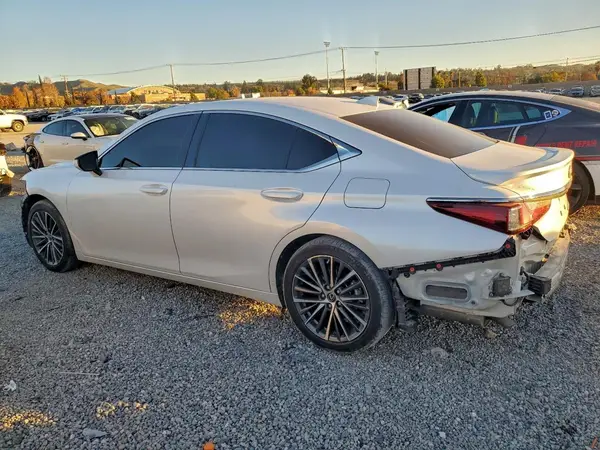 58ADA1C11PU030883 2023 LEXUS ES - Image 2
