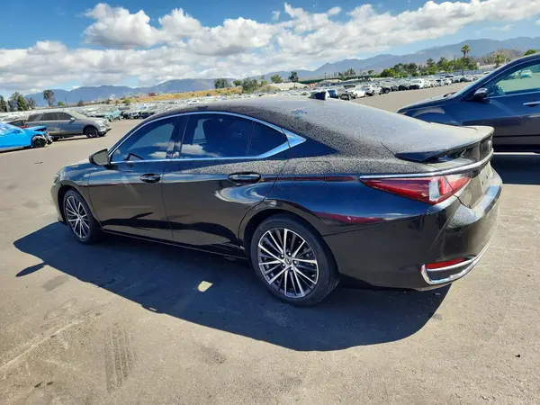 58ADA1C11PU033282 2023 LEXUS ES - Image 2