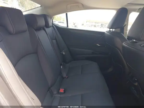 58ADA1C11RU037870 2024 LEXUS ES - Image 8