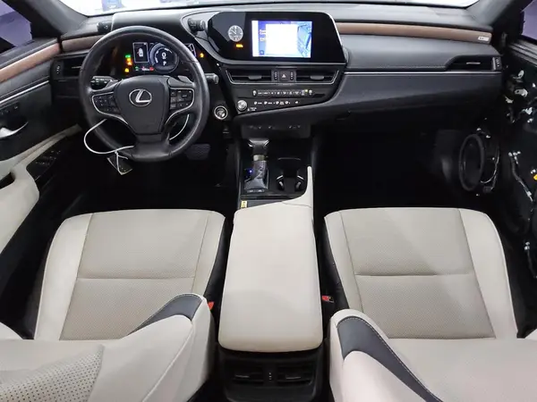 58ADA1C11RU043801 2024 LEXUS ES - Image 8