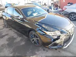 58ADA1C11RU044169 2024 LEXUS ES