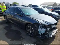 58ADA1C11RU045547 2024 LEXUS ES