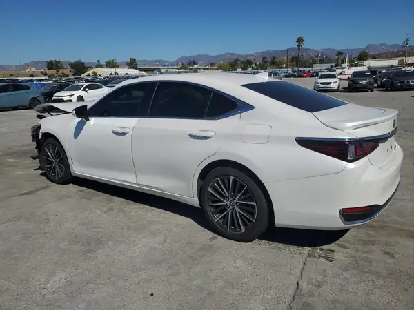 58ADA1C11RU048593 2024 LEXUS ES - Image 2