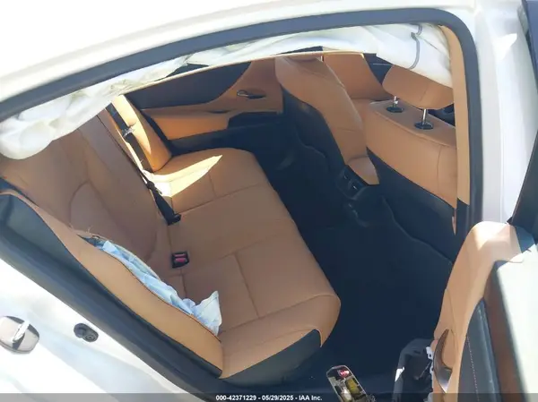 58ADA1C11SU055520 2025 LEXUS ES - Image 8