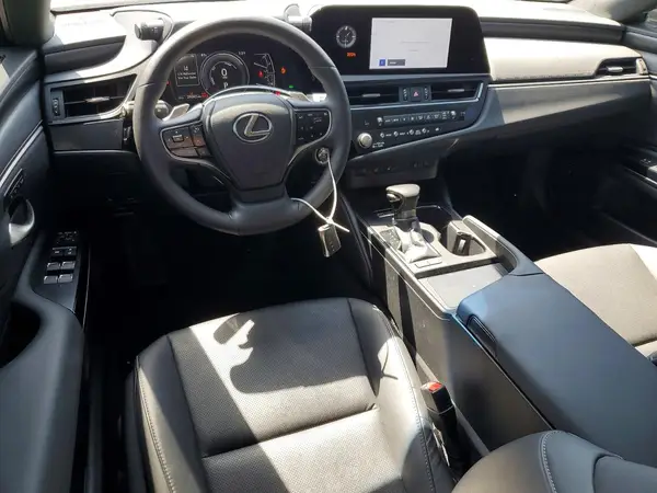 58ADA1C11SU060040 2025 LEXUS ES - Image 8