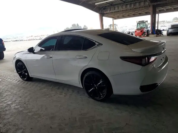 58ADA1C11SU077050 2025 LEXUS ES - Image 2