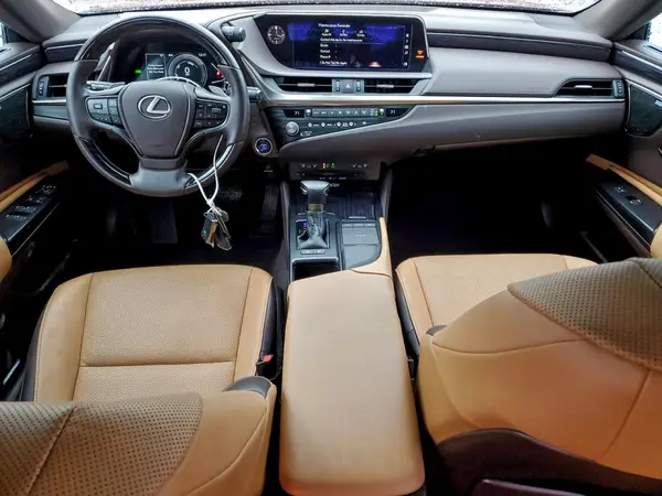 58ADA1C12MU012338 2021 LEXUS ES - Image 8
