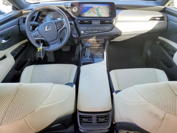 58ADA1C12NU014513 2022 LEXUS ES - Image 8