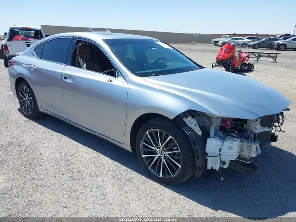 58ADA1C12NU017850 2022 LEXUS ES - Image 1
