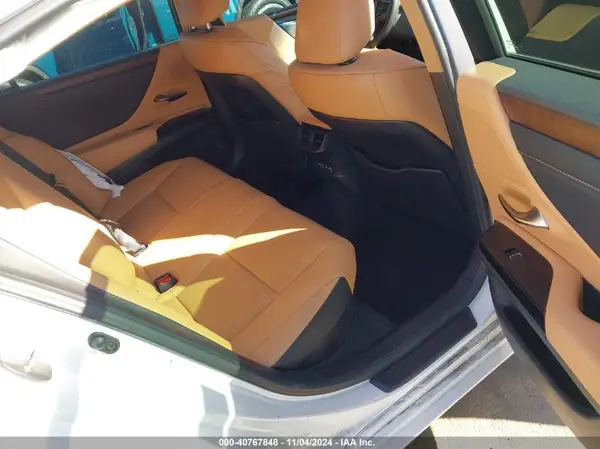 58ADA1C12PU031623 2023 LEXUS ES - Image 8