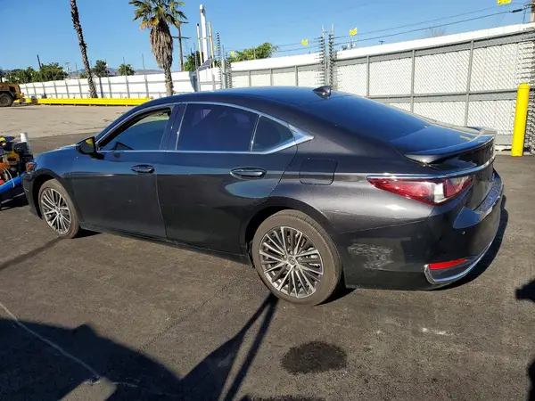 58ADA1C12PU032562 2023 LEXUS ES - Image 2