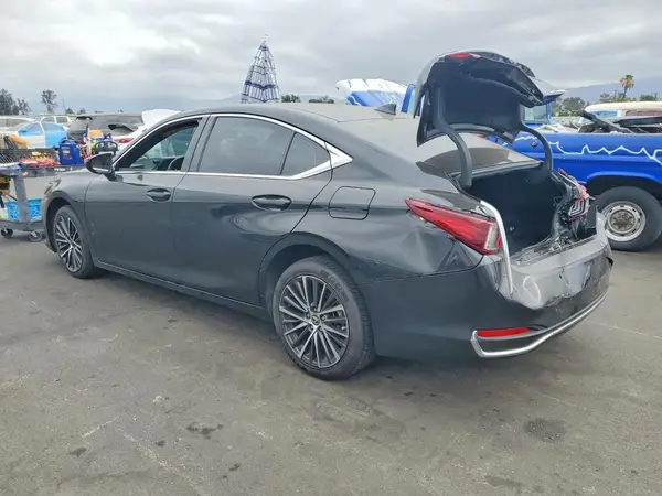 58ADA1C12PU033131 2023 LEXUS ES - Image 2