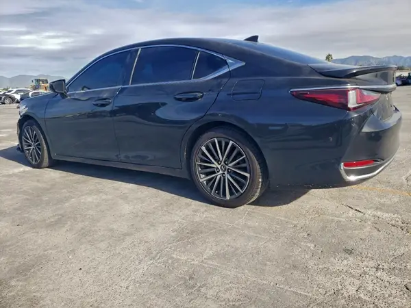 58ADA1C12PU035977 2023 LEXUS ES - Image 2