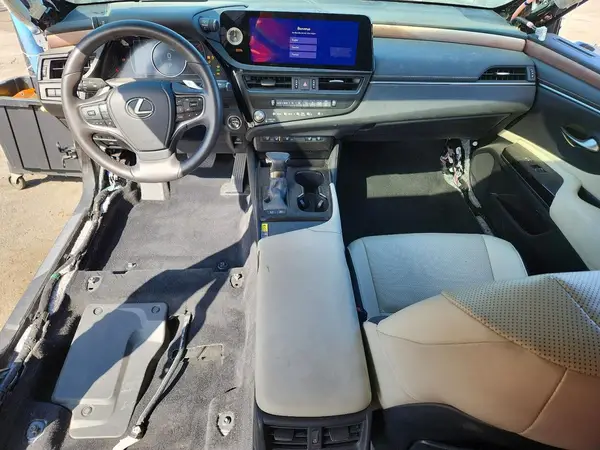 58ADA1C12RU038610 2024 LEXUS ES - Image 8