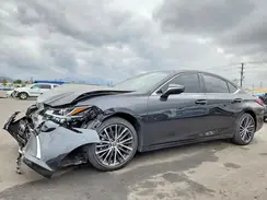 58ADA1C12RU041118 2024 LEXUS ES