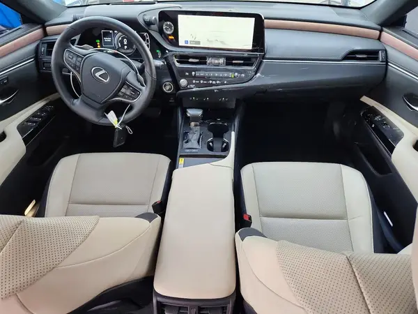 58ADA1C12RU045671 2024 LEXUS ES - Image 8