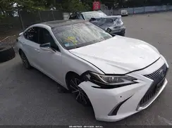 58ADA1C12RU047940 2024 LEXUS ES
