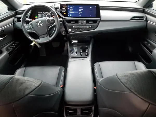 58ADA1C12RU050787 2024 LEXUS ES - Image 8