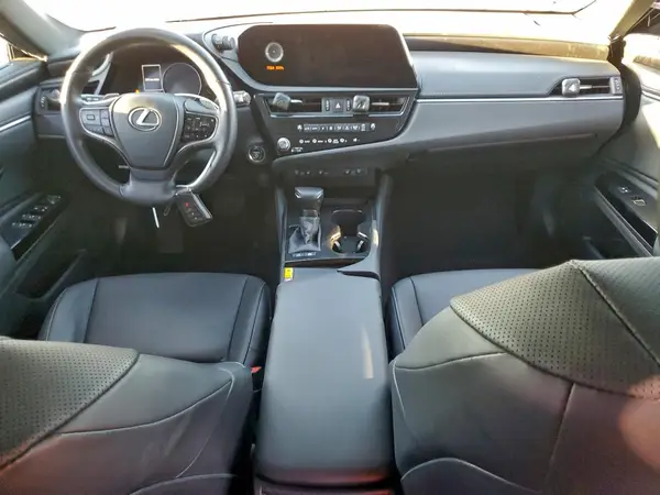 58ADA1C12RU052443 2024 LEXUS ES - Image 8