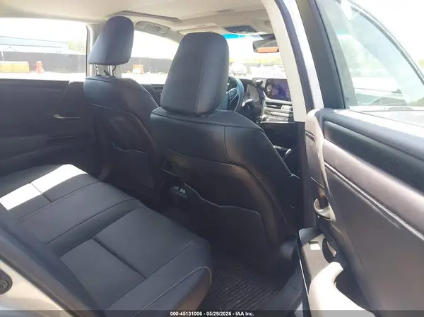 58ADA1C12RU053317 2024 LEXUS ES - Image 8
