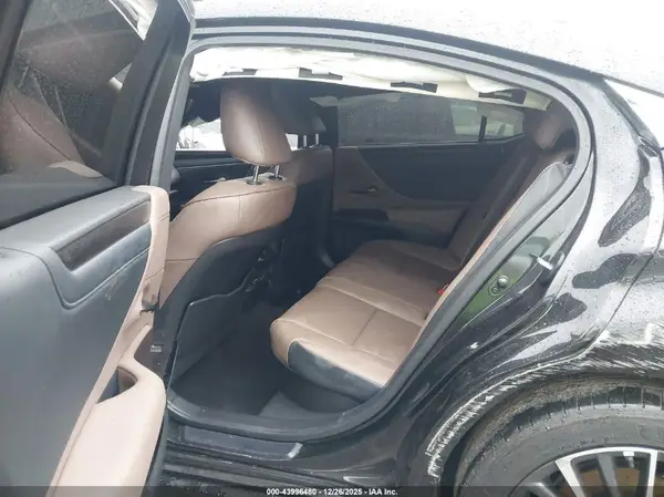 58ADA1C12SU057275 2025 LEXUS ES - Image 8
