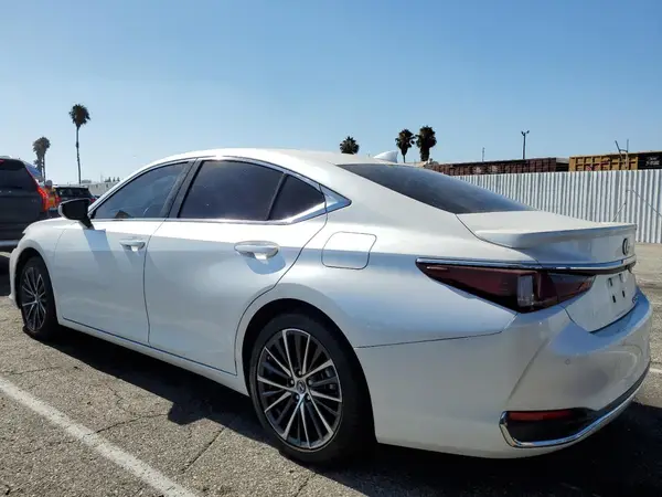58ADA1C12SU061729 2025 LEXUS ES - Image 2