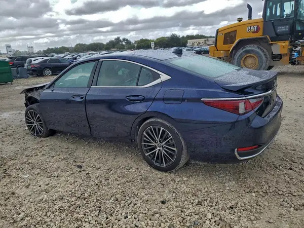 58ADA1C12SU064159 2025 LEXUS ES - Image 2