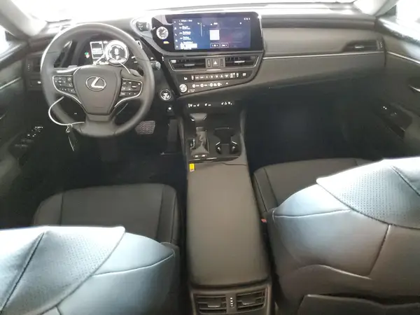 58ADA1C12SU064615 2025 LEXUS ES - Image 8