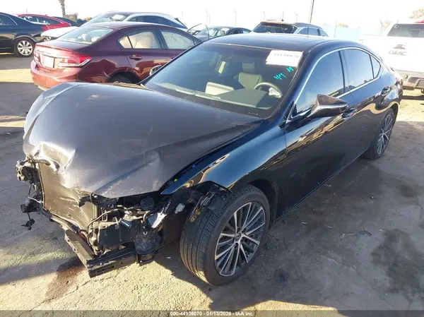 58ADA1C12SU067983 2025 LEXUS ES - Image 2