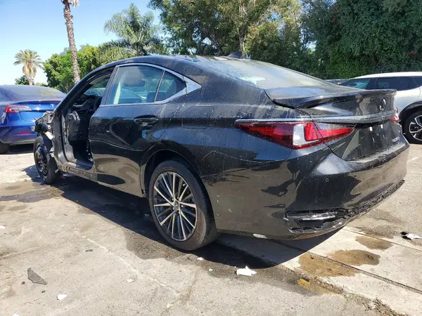 58ADA1C12SU070057 2025 LEXUS ES - Image 2