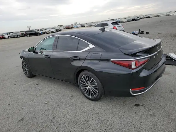 58ADA1C12SU070429 2025 LEXUS ES - Image 2