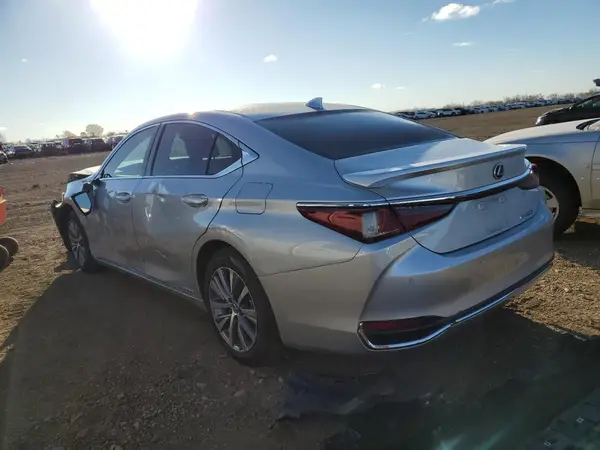 58ADA1C13MU002448 2021 LEXUS ES - Image 2