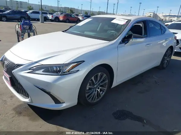58ADA1C13MU005771 2021 LEXUS ES - Image 2